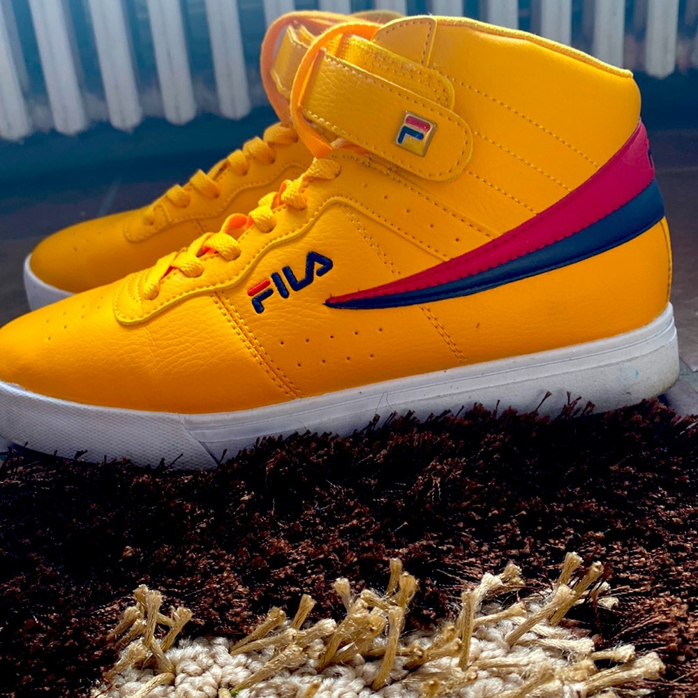 Yellow/Gold Fila Vulc 13 shoes